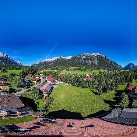 Ganze In Mit Privatem Balkon Leutasch